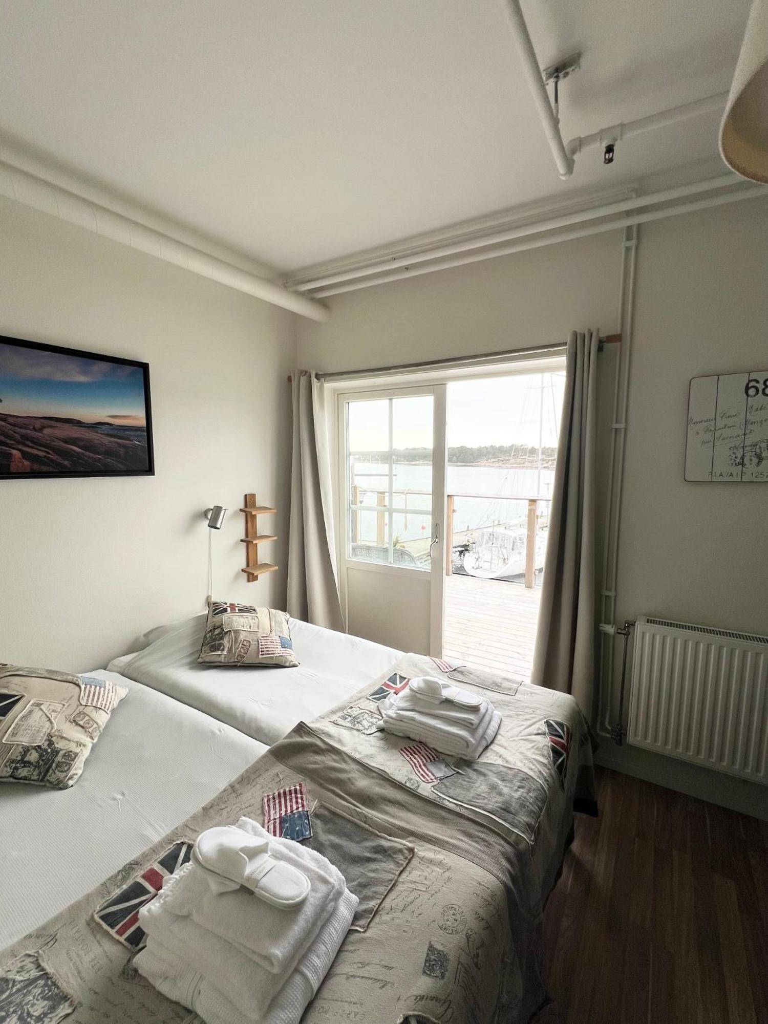Grebys Hotell & Restaurang Grebbestad Eksteriør bilde