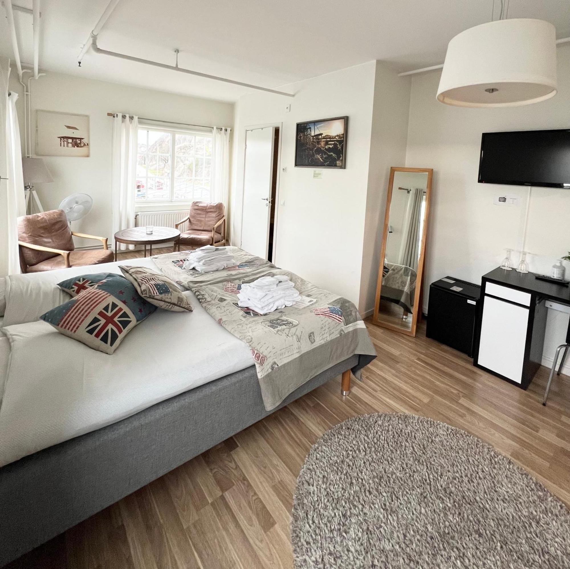 Grebys Hotell & Restaurang Grebbestad Eksteriør bilde